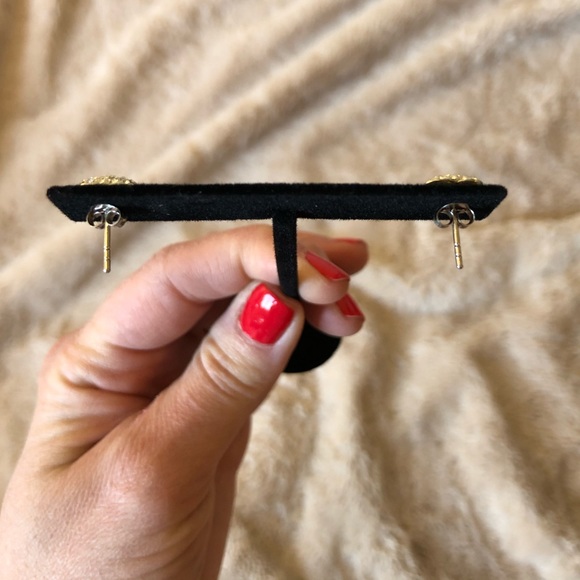 NWT Platinum Dipped Crystal Earrings - Picture 6 of 8